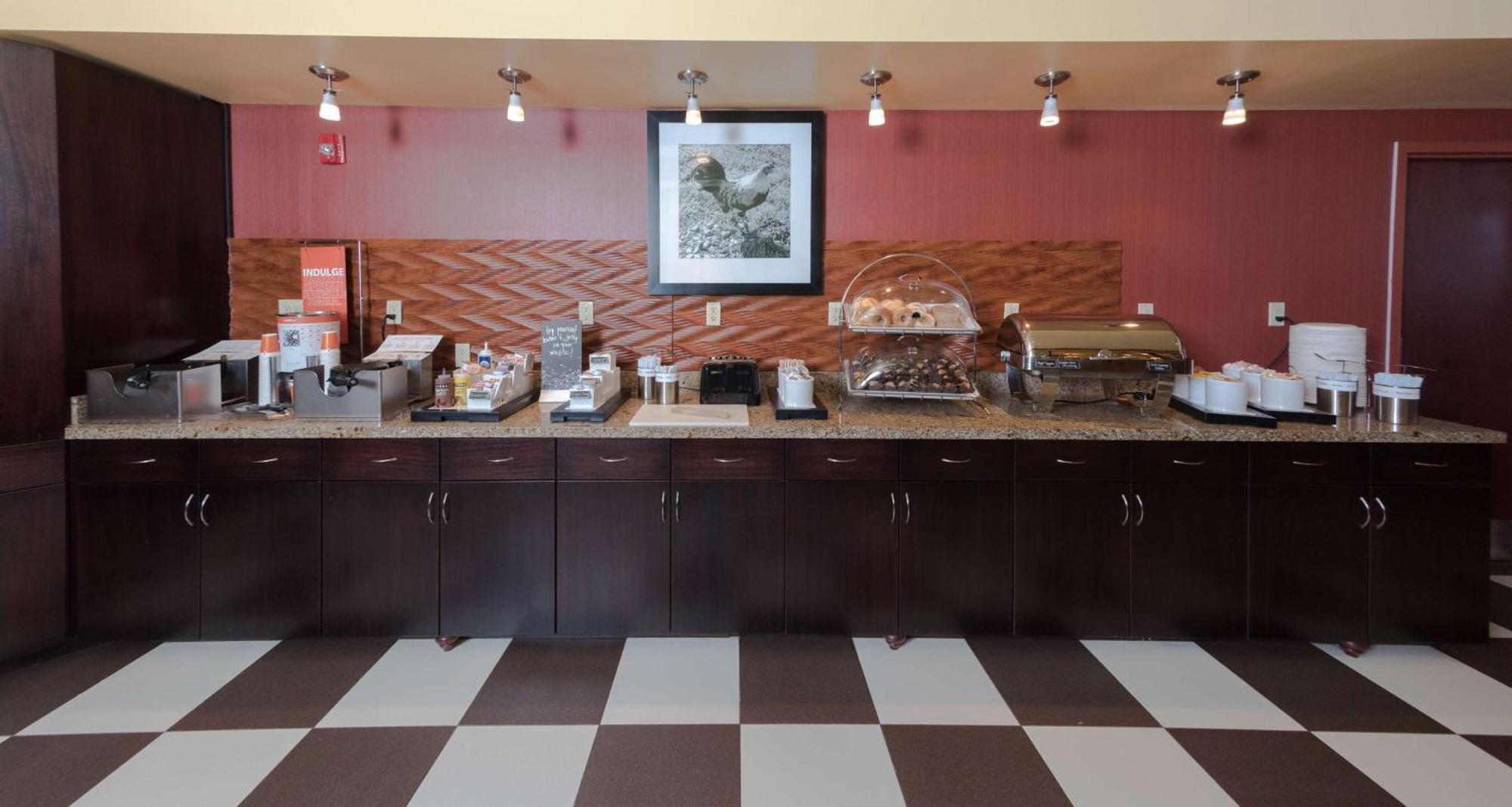 Hampton Inn And Suites Woodstock, Virginia Экстерьер фото