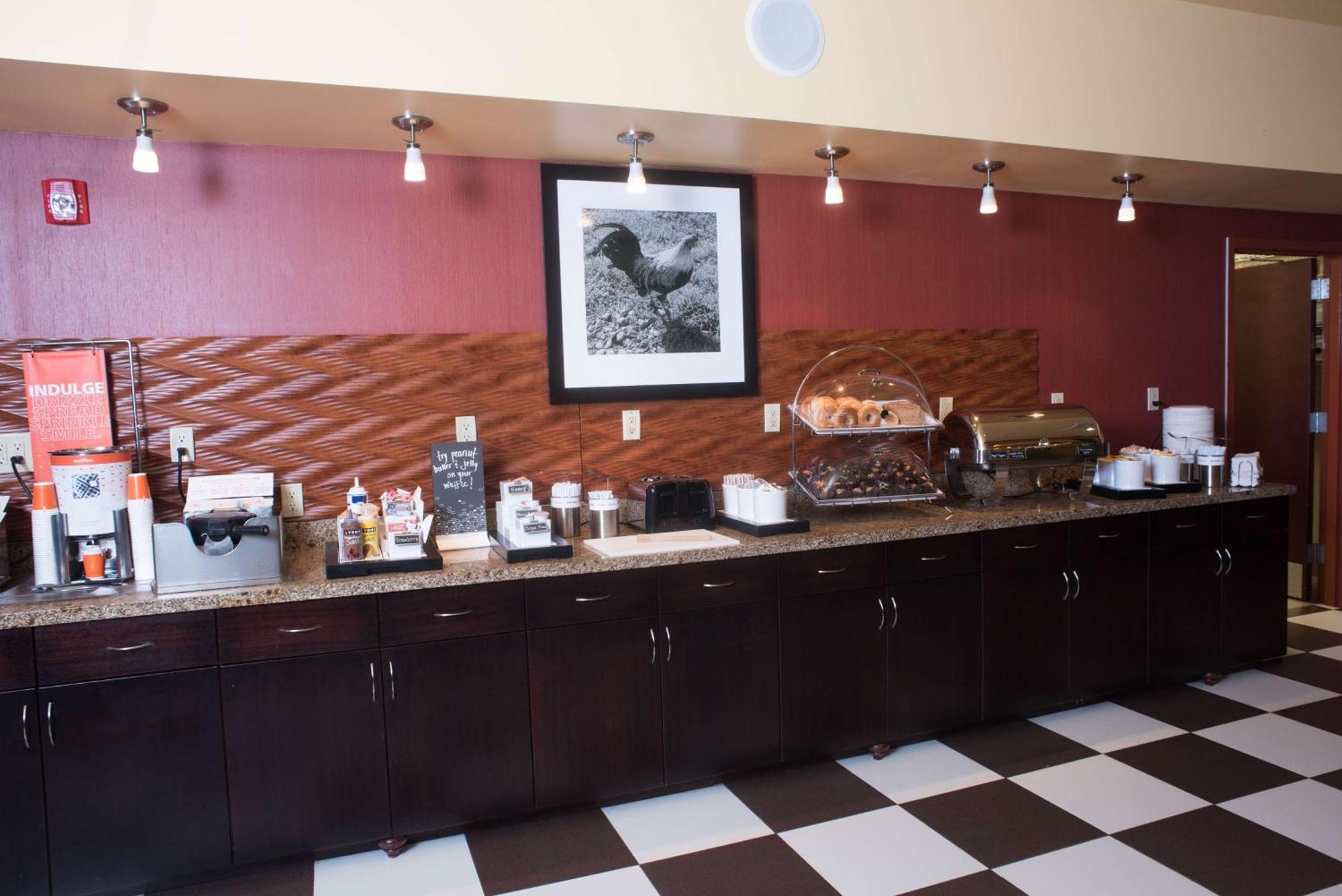 Hampton Inn And Suites Woodstock, Virginia Экстерьер фото