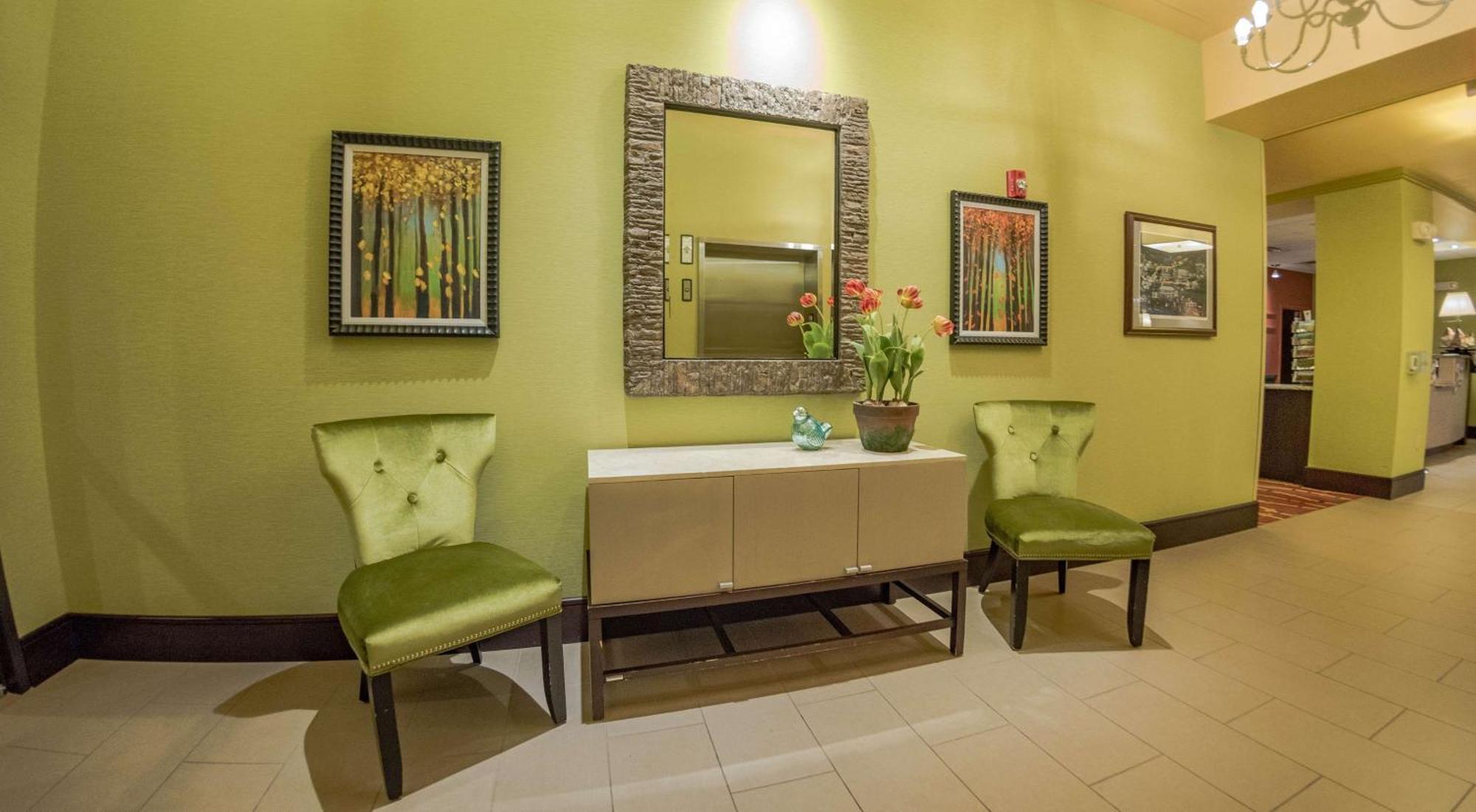 Hampton Inn And Suites Woodstock, Virginia Экстерьер фото